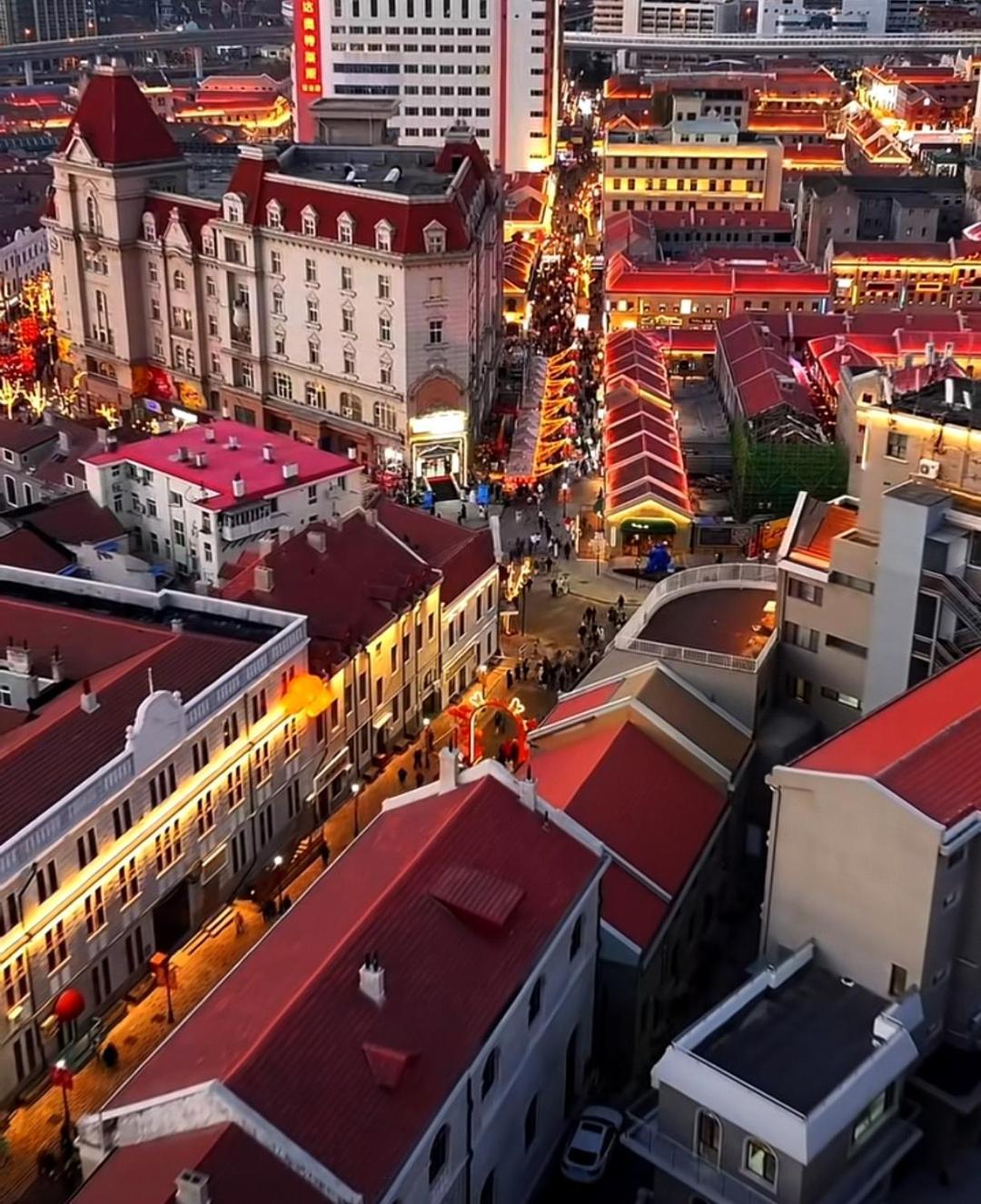 Hua Qi Kaiserdom Hotel Zhongshan Road St Michael'S Cathedral And Zhanqiao Pier Qingdao Exterior foto