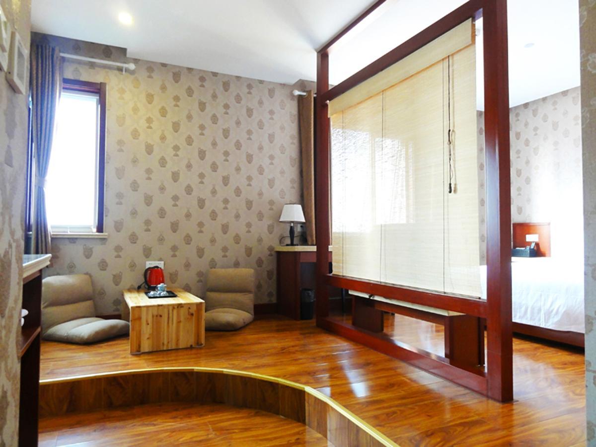 Hua Qi Kaiserdom Hotel Zhongshan Road St Michael'S Cathedral And Zhanqiao Pier Qingdao Exterior foto