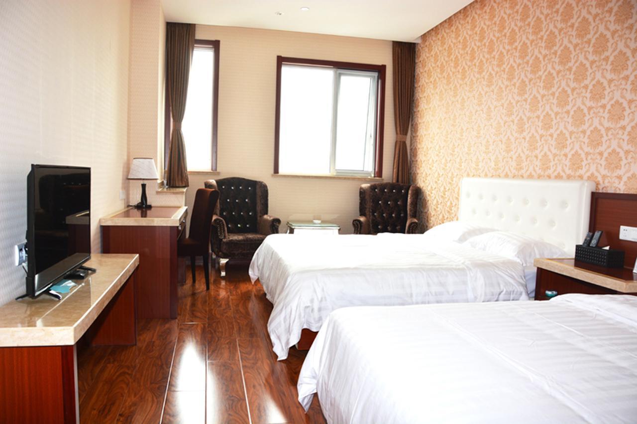 Hua Qi Kaiserdom Hotel Zhongshan Road St Michael'S Cathedral And Zhanqiao Pier Qingdao Exterior foto